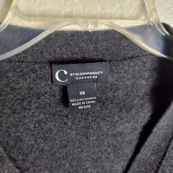 C by bloomingdale's 2-ply cashmere grey button down cardigan sz Xs - Picture 5 of 7